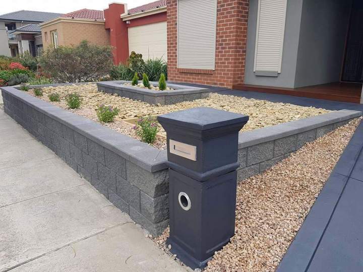 Retaining Wall and Fence Strathtulloh